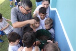 Vereador Pedro Kawai conhece projeto Ser verde: práticas ecológicas comunitárias, desenvolvido por alunos da Escola Municipal Joaquim Carlos Alexandrino de Souza