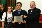 José Carlos Correr atua na associação de moradores e em projeto de futebol