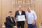 Solenidade concede o Título de Empreendedor do Município