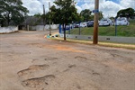 Vereador Paraná cobra reparo asfáltico e operação tapa-buracos em vias do Distrito Industrial Unileste