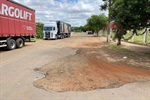 Vereador Paraná cobra reparo asfáltico e operação tapa-buracos em vias do Distrito Industrial Unileste
