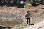 Vereador Acácio Godoy acompanhou o serviço de limpeza realizado pela Prefeitura no local
