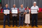 Entregas das homenagens aconteceu na manhã desta segunda-feira (19), no Salão Nobre da Câmara