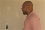 Vereador Acácio Godoy, em visita ao prédio onde vai funcionar a creche do bairro Tatuapé