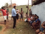 Paulo Campos se reúne com moradores de área invadida