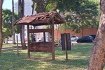 Vereador aponta serviços de manutenção em praça