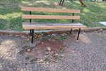 Vereador aponta serviços de manutenção em praça