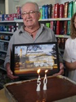 Funcionários, fregueses e amigos foram homenageados por vereador