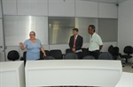 Luís Mário conhece a sala de reuniões do 2º andar do prédio anexo