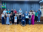 Entrega de moção de aplausos