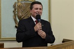 Presidente da solenidade, vereador Laércio Trevisan Júnior (PR)