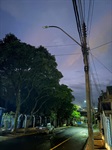 Poste fica próximo a escola e unidade de saúde