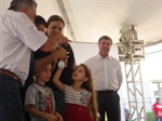 Simbólica entrega de chaves à 3 famílias