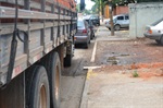 Caminhões prejudicam o piso