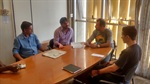 Vereador em reunião com o secretário de Esporte pede campo de futebol no Santa Rosa