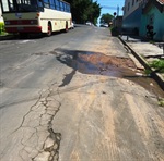 Rua inclinada permite maior vazamento