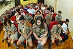 Há aproximadamente 250 membros nos três grupos escoteiros em Piracicaba
