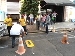 Funcionários da Semuttran fizeram a pintura