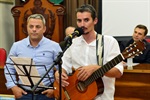 Apresentação do músico Sílvio Kaza
