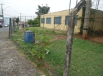 Alambrado da escola está danificado