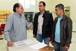 Longatto e os representantes de Santa Gertrudes