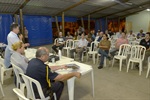 Aproximadamente 40 moradores compareceram em encontro no Centro Social do bairro
