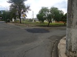 Buracos foram tapados pela Prefeitura após pedido do vereador