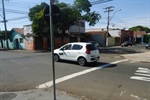Semáforo ou lombada são solicitados na avenida Manoel Conceição com a rua Dona Santina