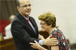 Solenidade de entrega de Medalha de Mérito Legislativo ao empresário Angelo Frias Neto - professora Therezinha 