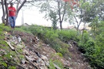Calçada no entorno do parque no Javari 3 ameaça desbarrancar