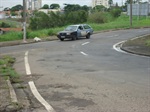 Recuperação da camada asfáltica na rotatória entre as avenidas Comendador Luciano Guidotti e Água Branca, bairro Higienópolis