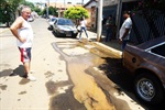 Antonio de Almeida reclamou de vazamento, mas Semae não resolveu problema