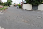 Esburacadas, ruas do Jardim Castor oferecem risco a motoristas