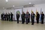 Homens do Exército na execução do Hino Nacional