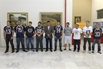 Entrega de homenagem ocorreu nesta segunda-feira (23)