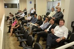 Público acompanha homenagem no Plenário Francisco Antonio Coelho