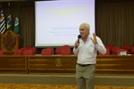 Fisioterapeuta Helder do Prado Souza, representando o Cerest