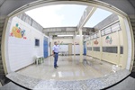 Temporal destruiu a cobertura do refeitório e comprometeu a estrutura da unidade