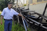 Área externa da escola também sofreu danos após temporal