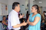 A professora Larissa Melani reclama do atendimento ao vereador