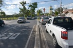 Prefeitura abriu canteiro central entra a avenida Independência e rua Samuel Neves