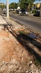 Ary Pedroso indica reparos de calçada em ponto de ônibus da Dr. Paulo