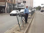 Nesse local, gradil está danificado