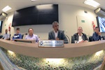 Encontro aconteceu nesta segunda-feira, no plenário da Câmara