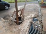 Semae realiza acerto de serviço na rua Otávio Ribeiro, entre os números 74 e 75