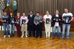 Homenagem a Família Veneno