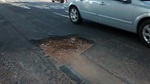 Buracos na avenida  Manoel Conceição