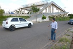 Paralela à SP-308, avenida Roma precisa de sinalização e lombadas