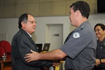 do MêsJosé Aparecido Longatto recebe homenagem na solenidade do Policial do Mês