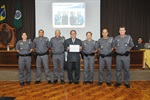 José Aparecido Longatto recebe homenagem na solenidade do Policial do Mês